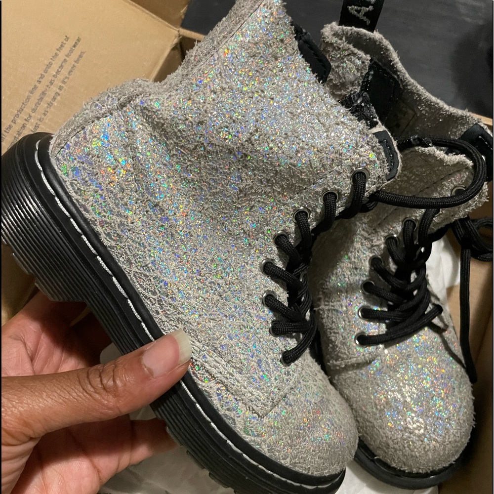 Velvet glitter dr marten’s